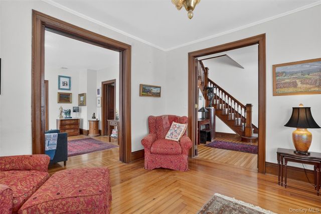 6455 Montgomery Street, Rhinebeck, NY 12572