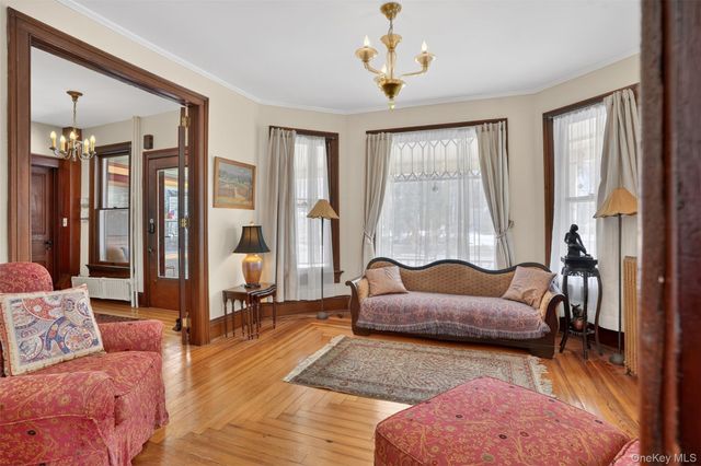 6455 Montgomery Street, Rhinebeck, NY 12572