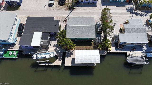 2650 Coco Plum DR, Matlacha, FL 33993