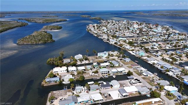 2650 Coco Plum DR, Matlacha, FL 33993