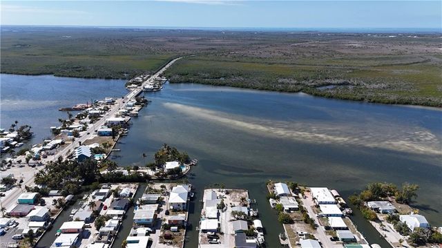 2650 Coco Plum DR, Matlacha, FL 33993