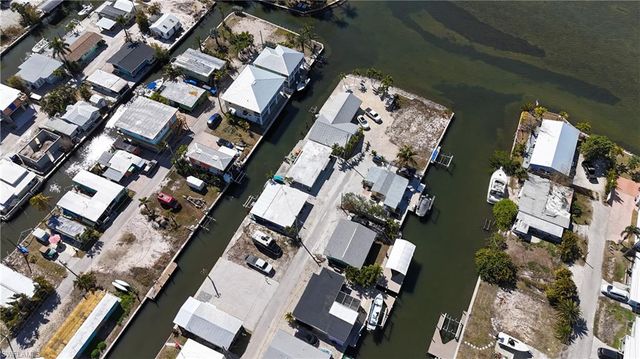 2650 Coco Plum DR, Matlacha, FL 33993