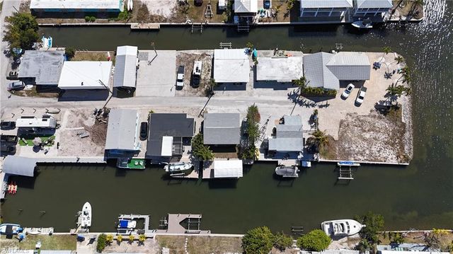 2650 Coco Plum DR, Matlacha, FL 33993