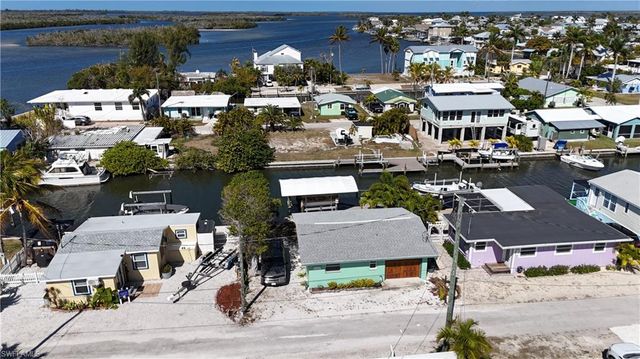 2650 Coco Plum DR, Matlacha, FL 33993