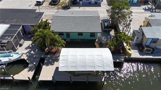 2650 Coco Plum DR, Matlacha, FL 33993