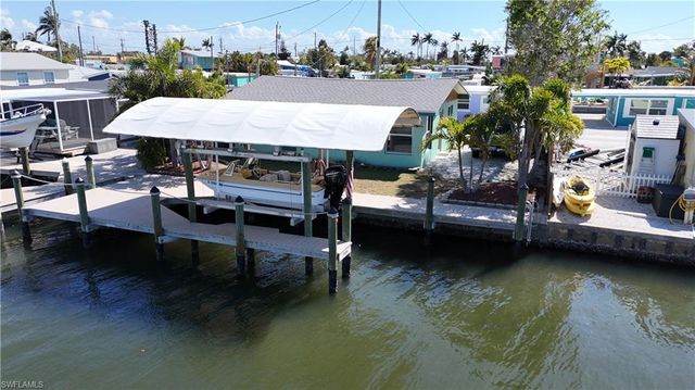 2650 Coco Plum DR, Matlacha, FL 33993