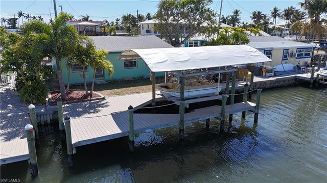 2650 Coco Plum DR, Matlacha, FL 33993