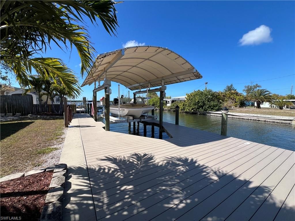 2650 Coco Plum DR, MATLACHA, FL 33993 — photo 2
