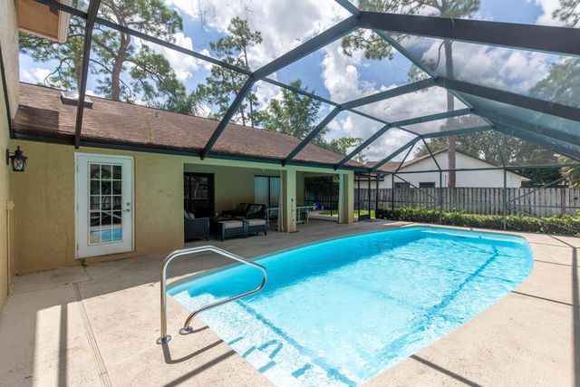 1123 Northumberland Court, Wellington, FL 33414