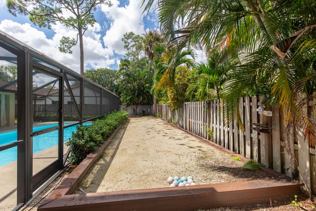 1123 Northumberland Court, Wellington, FL 33414