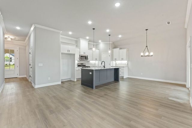 1817 Edwards Street, Pea Ridge, AR 72751