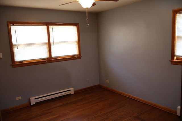 9721 S Albany Avenue 2, Evergreen Park, IL 60805