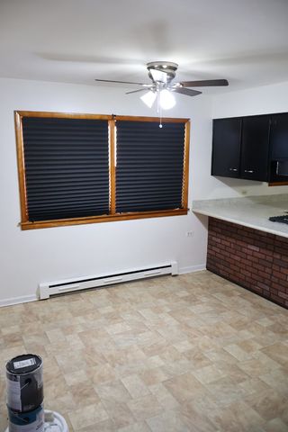 9721 S Albany Avenue 2, Evergreen Park, IL 60805