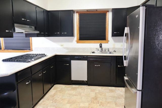 9721 S Albany Avenue 2, Evergreen Park, IL 60805