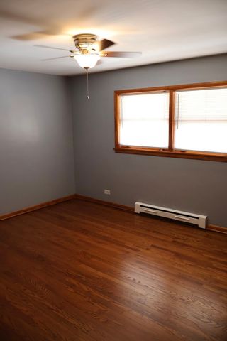 9721 S Albany Avenue 2, Evergreen Park, IL 60805