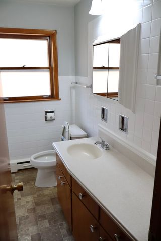 9721 S Albany Avenue 2, Evergreen Park, IL 60805