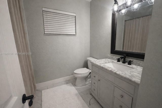 4124 NE 30th St, Homestead, FL 33033