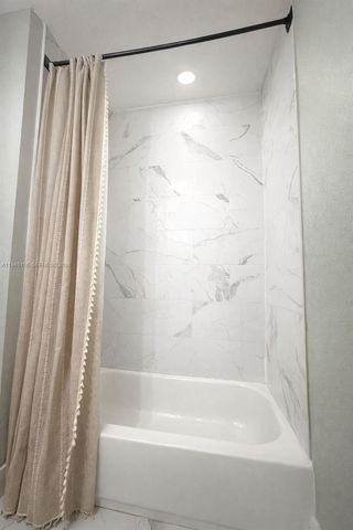 4124 NE 30th St, Homestead, FL 33033