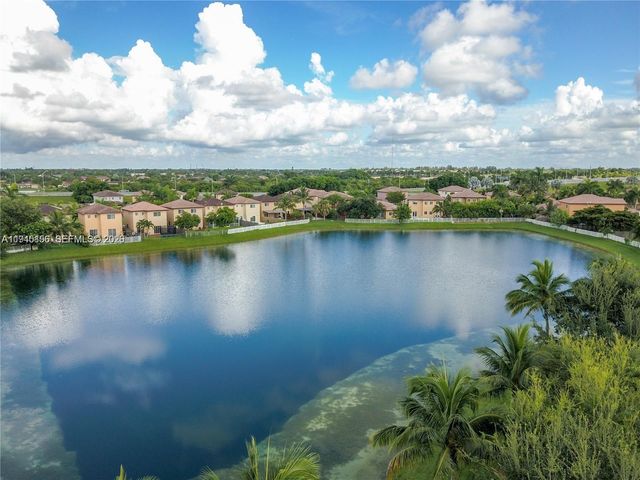 4124 NE 30th St, Homestead, FL 33033