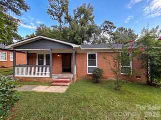 528 Kentbrook Drive, Charlotte, NC 28213