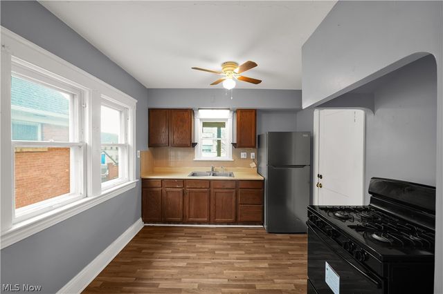 16119 Parkgrove Avenue 2, Cleveland, OH 44110