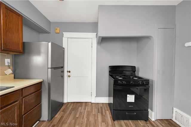 16119 Parkgrove Avenue 2, Cleveland, OH 44110