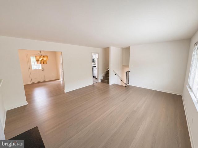 1407 WATERFORD DR, District Heights, MD 20747