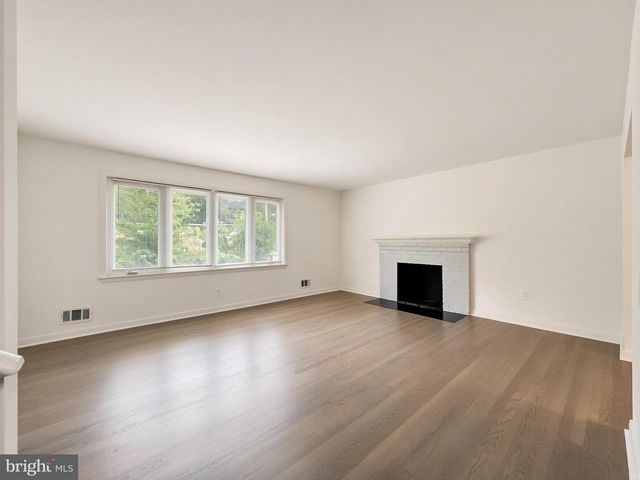 1407 WATERFORD DR, District Heights, MD 20747