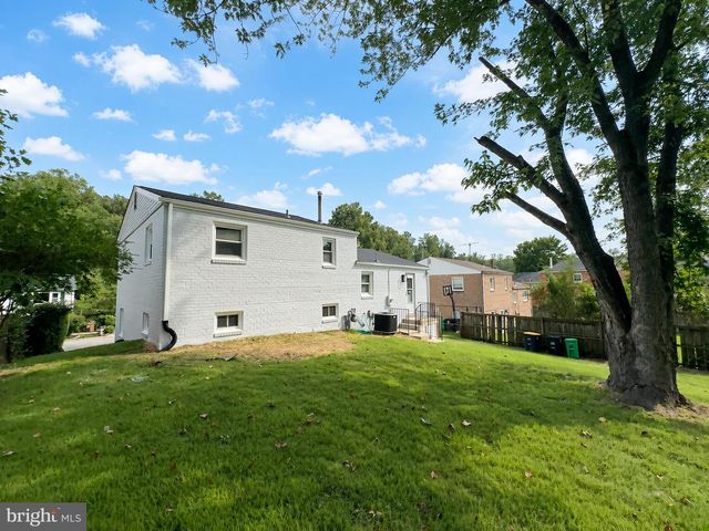 1407 WATERFORD DR, District Heights, MD 20747