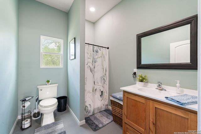 315 Log Cabin, Poteet, TX 78065
