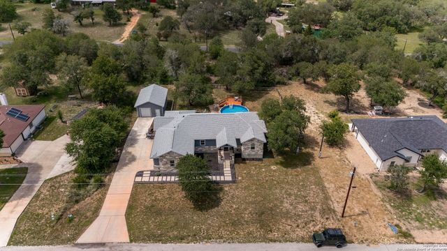 315 Log Cabin, Poteet, TX 78065