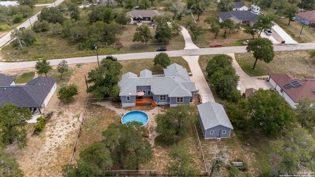 315 Log Cabin, Poteet, TX 78065