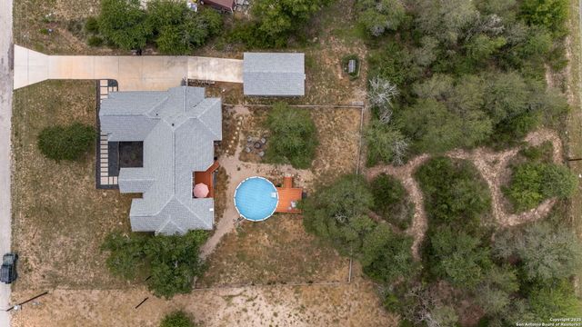 315 Log Cabin, Poteet, TX 78065