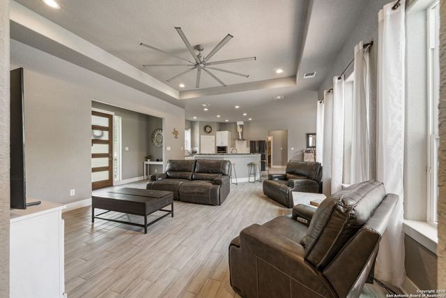 315 Log Cabin, Poteet, TX 78065
