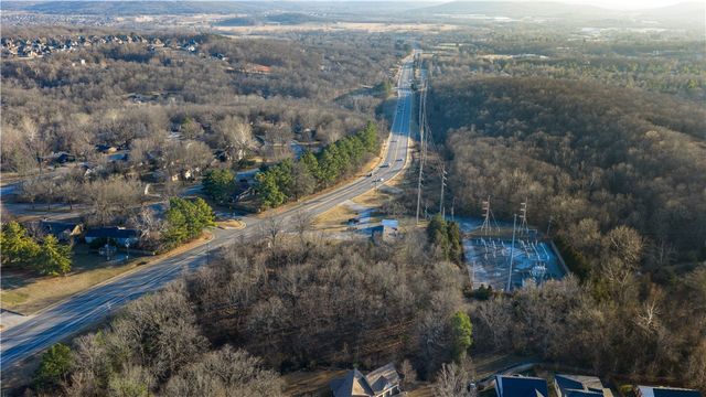 Ridgely Drive, Fayetteville, AR 72701