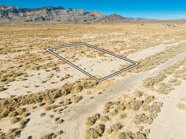 5820 North Glencove Avenue, Pahrump, NV 89060