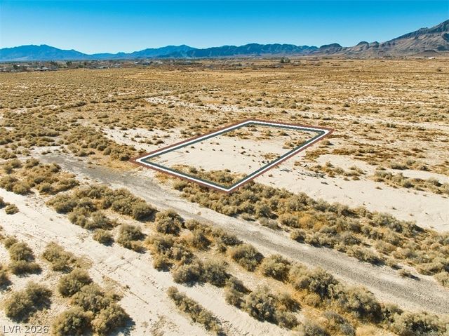 5820 North Glencove Avenue, Pahrump, NV 89060