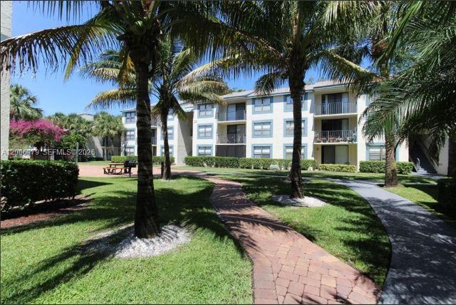 706 Executive Center Drive 34, West Palm Beach, FL 33401