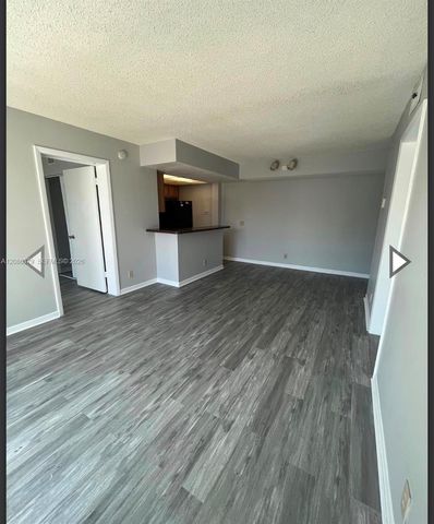 706 Executive Center Drive 34, West Palm Beach, FL 33401