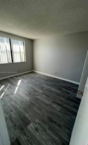 706 Executive Center Drive 34, West Palm Beach, FL 33401