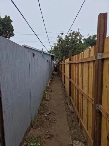 626 S Inglewood Avenue, Inglewood, CA 90301