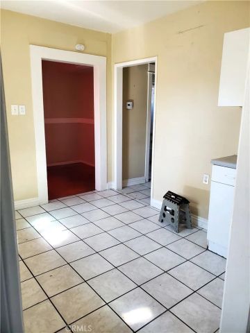 626 S Inglewood Avenue, Inglewood, CA 90301