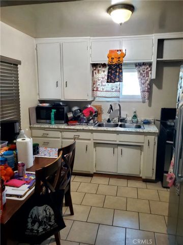 626 S Inglewood Avenue, Inglewood, CA 90301