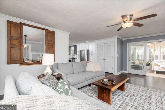 1527 Dupree Road, Woodstock, GA 30189