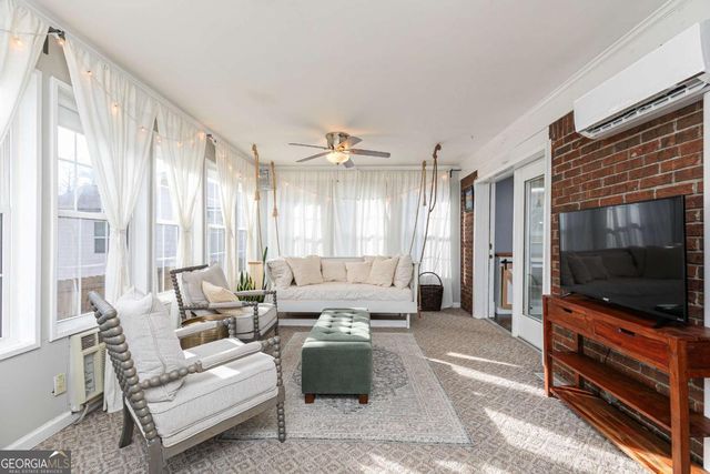 1527 Dupree Road, Woodstock, GA 30189