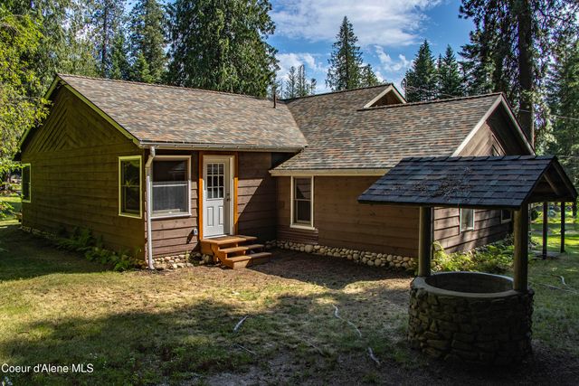 965 Denton Road, Hope, ID 83836