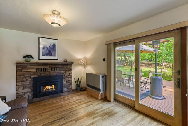 965 Denton Road, Hope, ID 83836