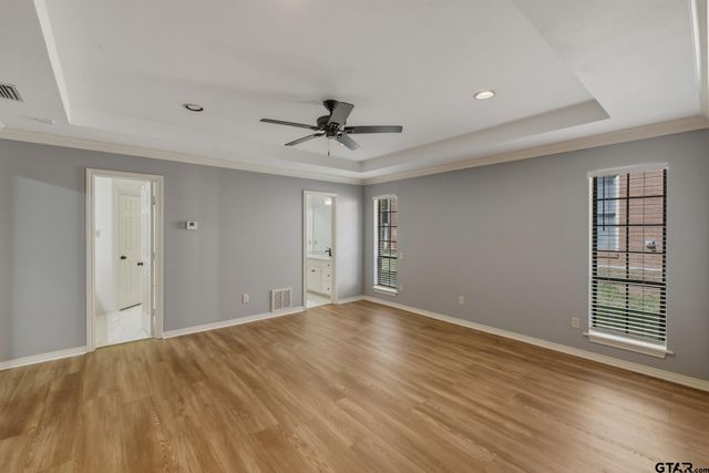 1261 Luann Ln, Tyler, TX 75703