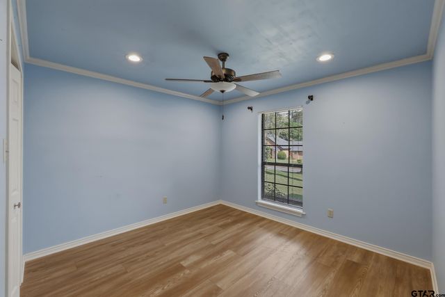 1261 Luann Ln, Tyler, TX 75703