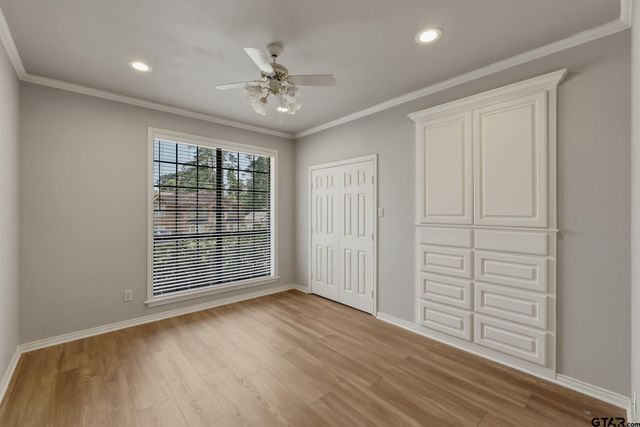 1261 Luann Ln, Tyler, TX 75703